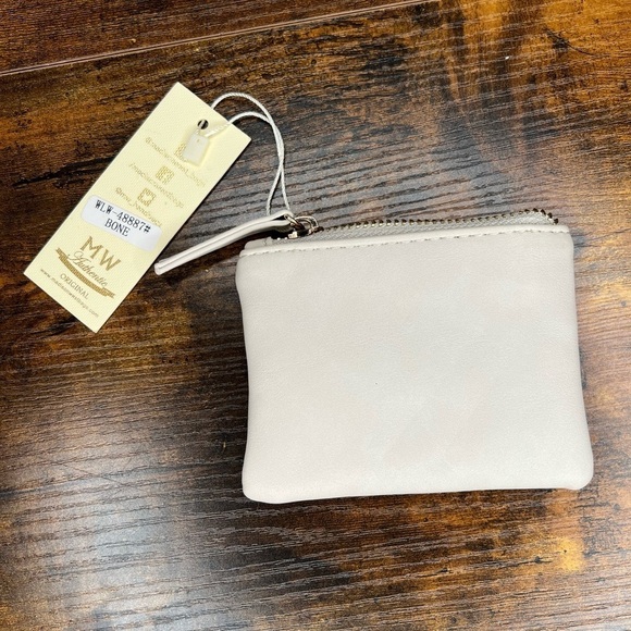 Madison West Mirror Mirror Coin Purse White & Gold Zippered - Picture 3 of 7